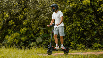 E-Scooter Helmpflicht in Deutschland: Regeln, Empfehlungen & Tipps